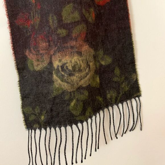 Collection Eighteen dark green/red scarf, soft and warm, fringes - Picture 1 of 5